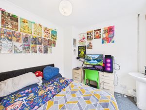 BEDROOM- click for photo gallery